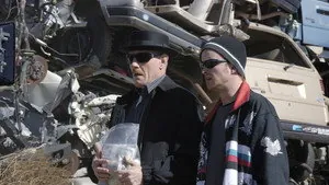 Во все тяжкие — 1 сезон 7 серия «Бизнес «по-взрослому»», кадр