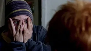 Во все тяжкие — 2 сезон 6 серия «Игра в прятки», кадр